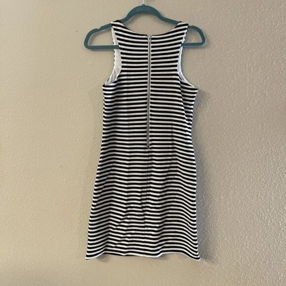 Olsenboye - Womeb’s black / white textured stripe dress - Picture 3 of 11
